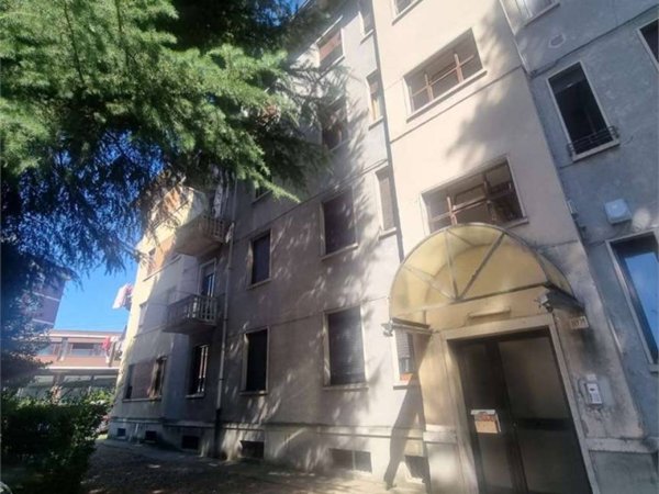 appartamento in vendita a Varese in zona Centro Città
