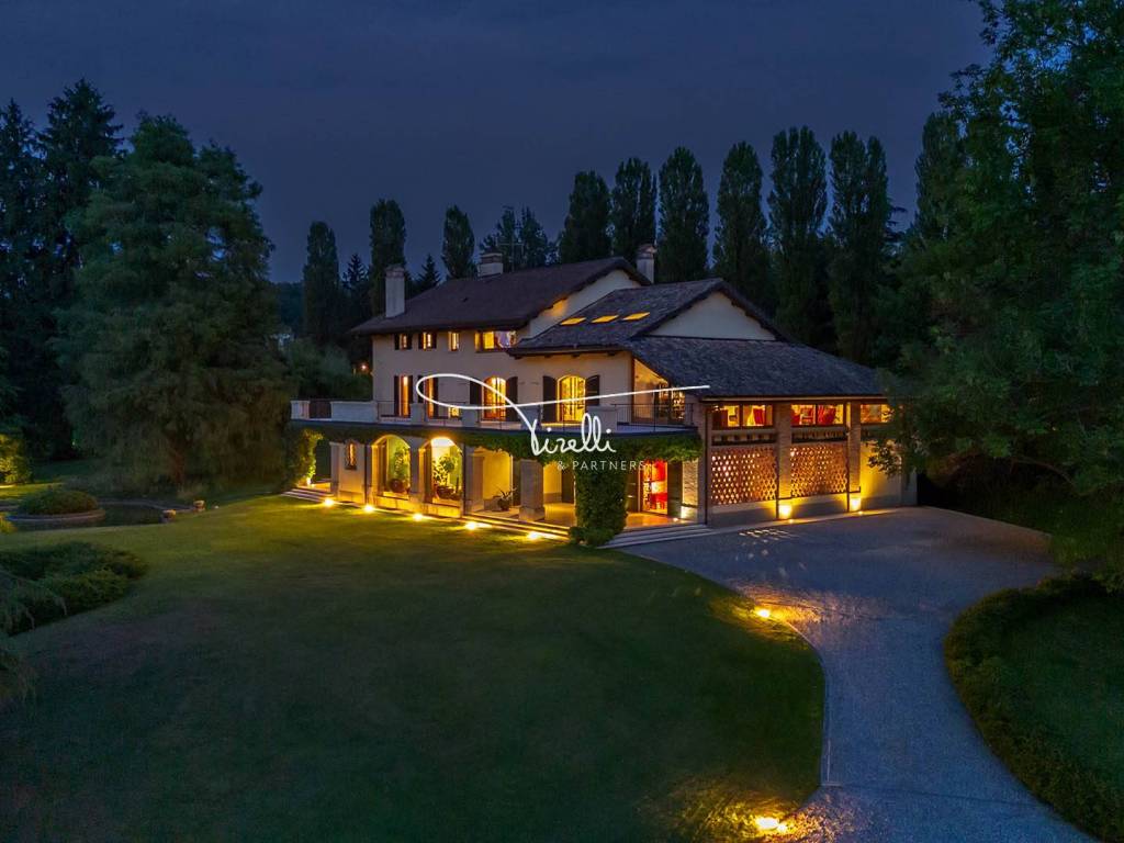 casa indipendente in vendita a Varese in zona Bobbiate