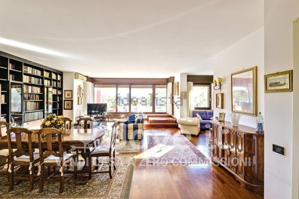 appartamento in vendita a Varese