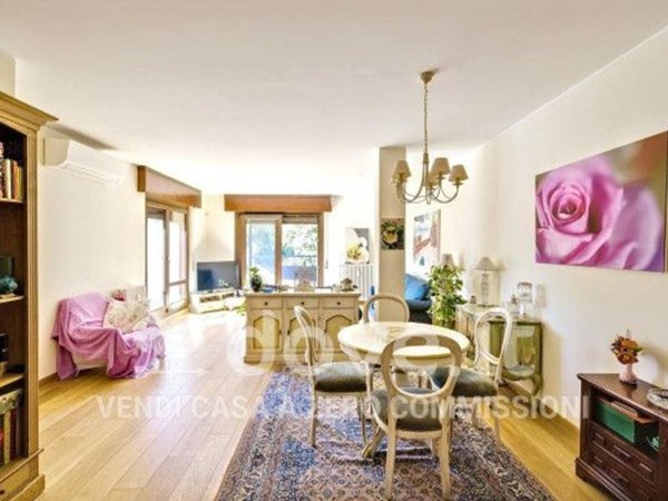 appartamento in vendita a Varese in zona Biumo