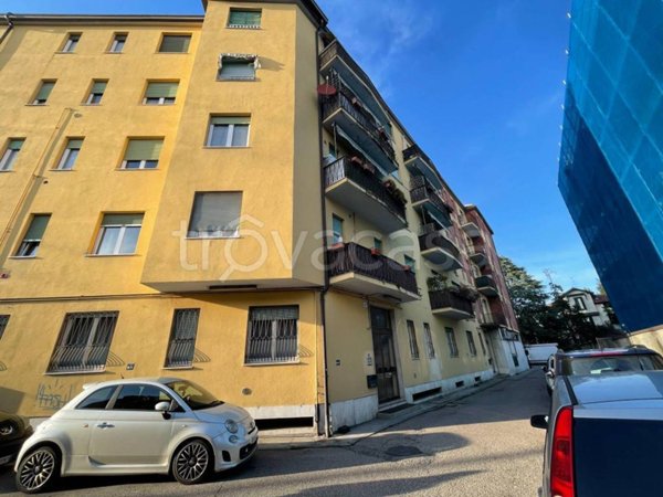 appartamento in vendita a Varese in zona Biumo