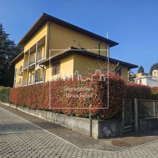appartamento in vendita a Varese in zona Biumo