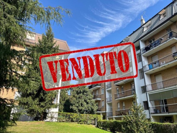 appartamento in vendita a Varese in zona Ippodromo