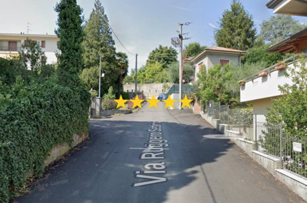 appartamento in vendita a Varese in zona Bizzozero