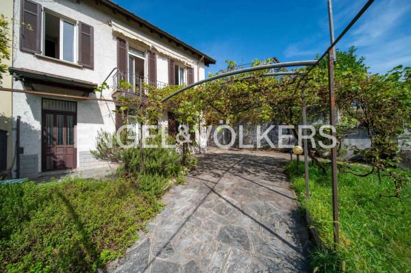 casale in vendita a Varese in zona Bobbiate