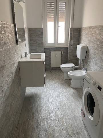 appartamento in vendita a Varese in zona Biumo