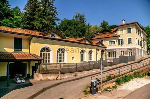 appartamento in vendita a Varese