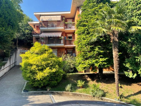 ufficio in vendita a Varese in zona Sant'Ambrogio