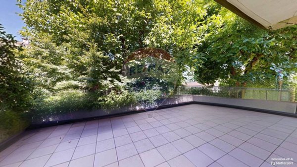 appartamento in vendita a Varese in zona Giubiano