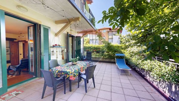 appartamento in vendita a Varese in zona Giubiano