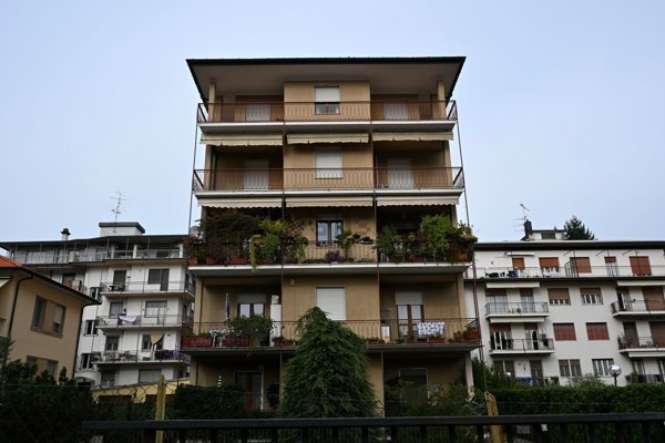 appartamento in vendita a Varese in zona Brunella