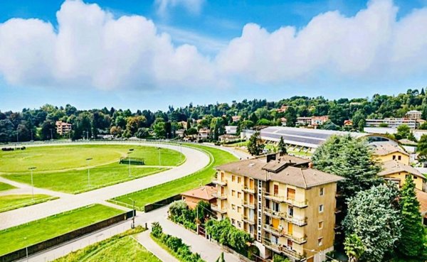 appartamento in vendita a Varese in zona Ippodromo