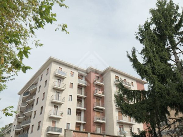 appartamento in vendita a Varese in zona Biumo