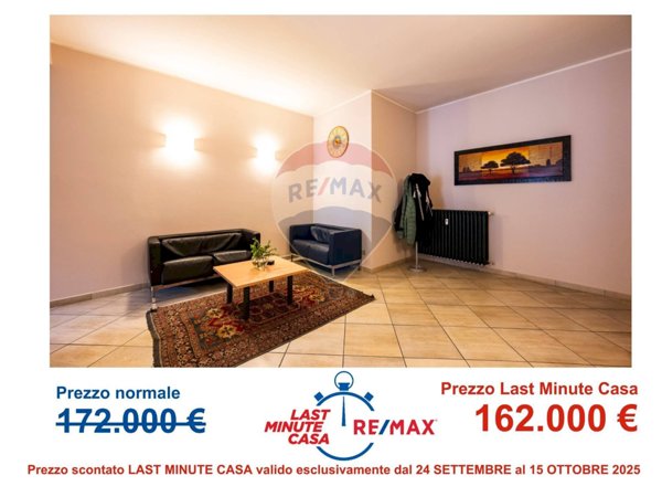 ufficio in vendita a Varese in zona Centro Città