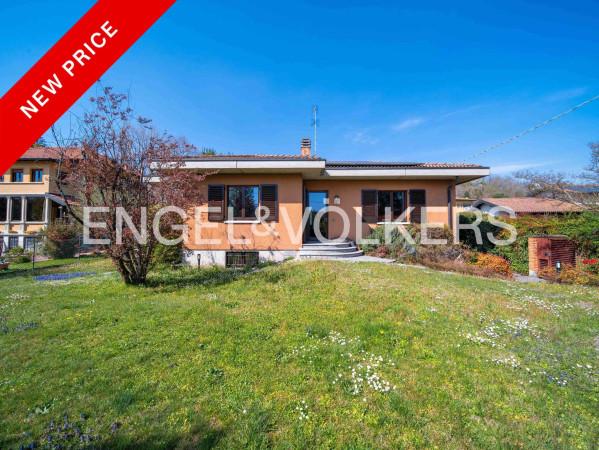 casa indipendente in vendita a Varese in zona Avigno
