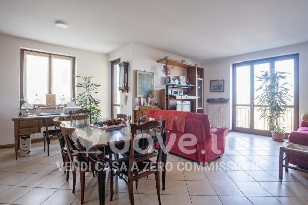 casa indipendente in vendita a Varese in zona Giubiano