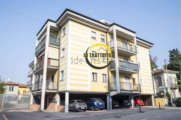 appartamento in vendita a Varese in zona Giubiano