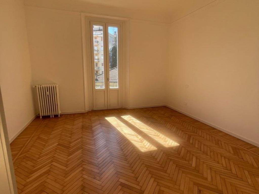 appartamento in vendita a Varese in zona Viale Europa