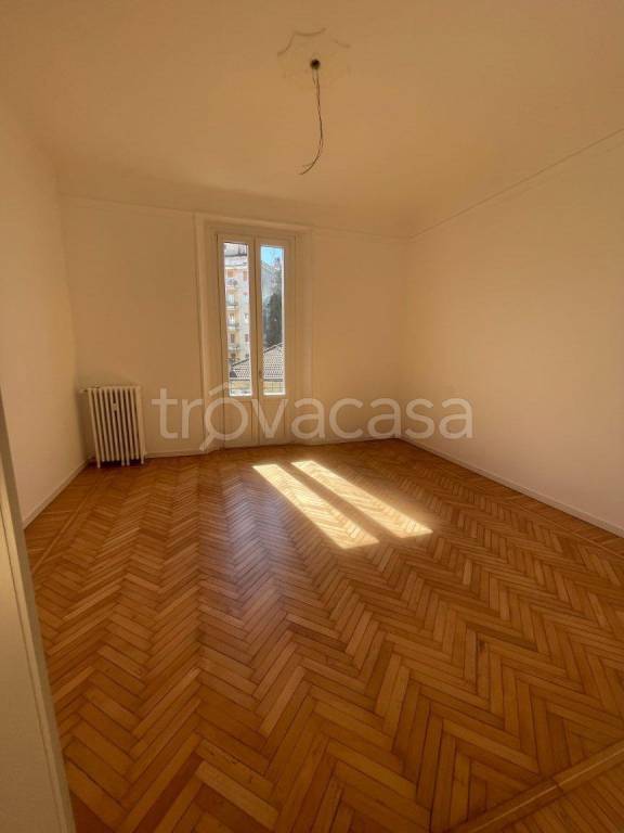 appartamento in vendita a Varese in zona Bosto