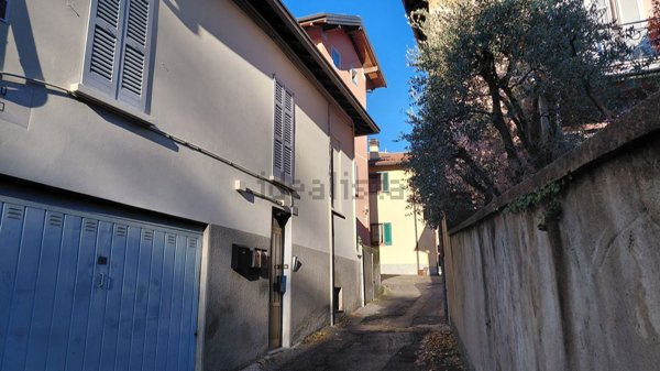 appartamento in vendita a Varese in zona Sant'Ambrogio