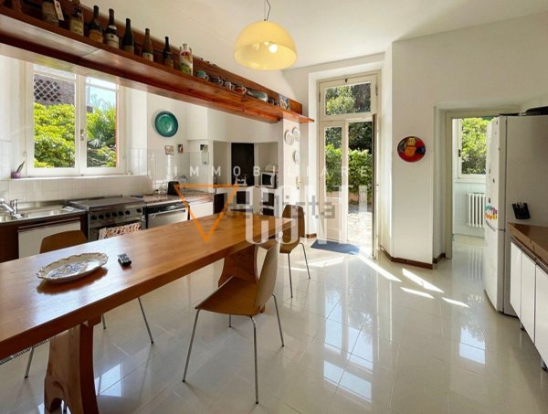 casa indipendente in vendita a Varese