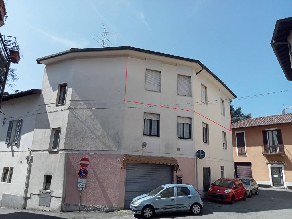 appartamento in vendita a Varese in zona Sant'Ambrogio