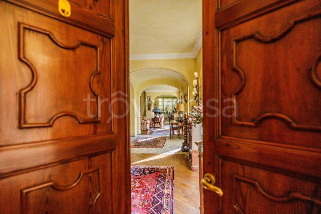 casa indipendente in vendita a Varese in zona Viale Europa