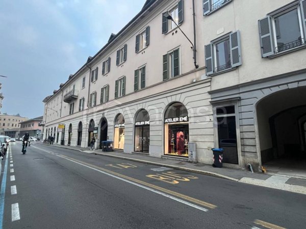 appartamento in vendita a Varese in zona Centro Città