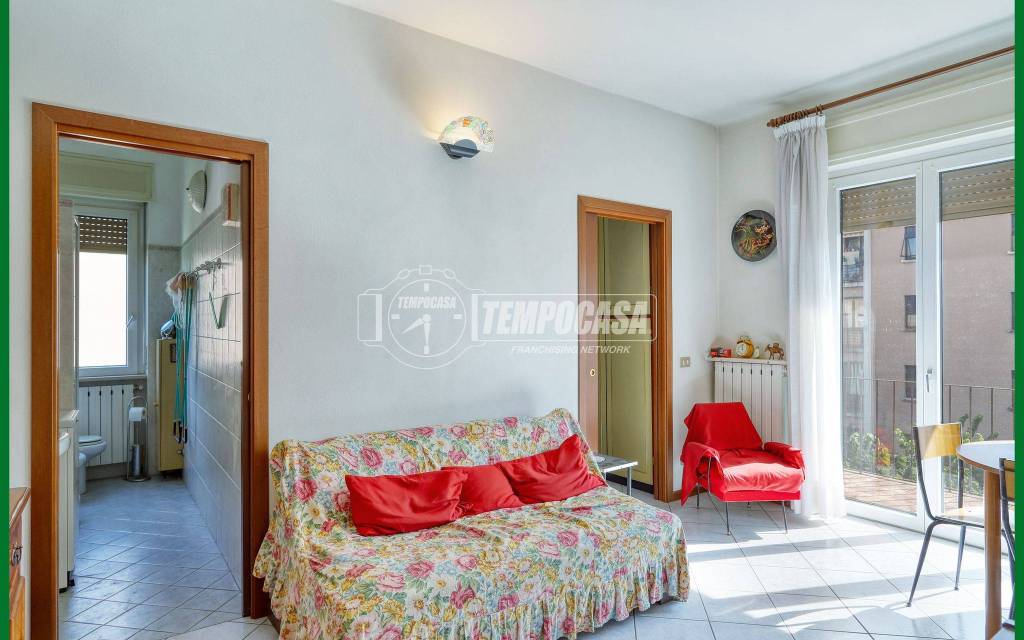 appartamento in vendita a Varese in zona Giubiano