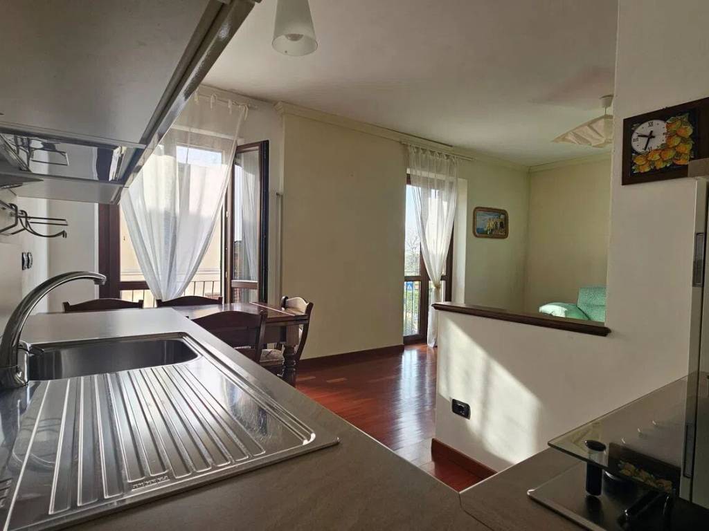 appartamento in vendita a Varese in zona Cartabbia