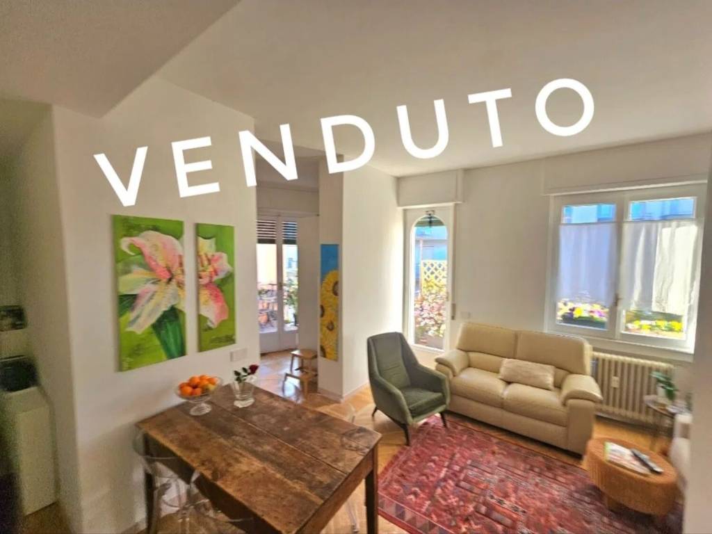 appartamento in vendita a Varese in zona Biumo