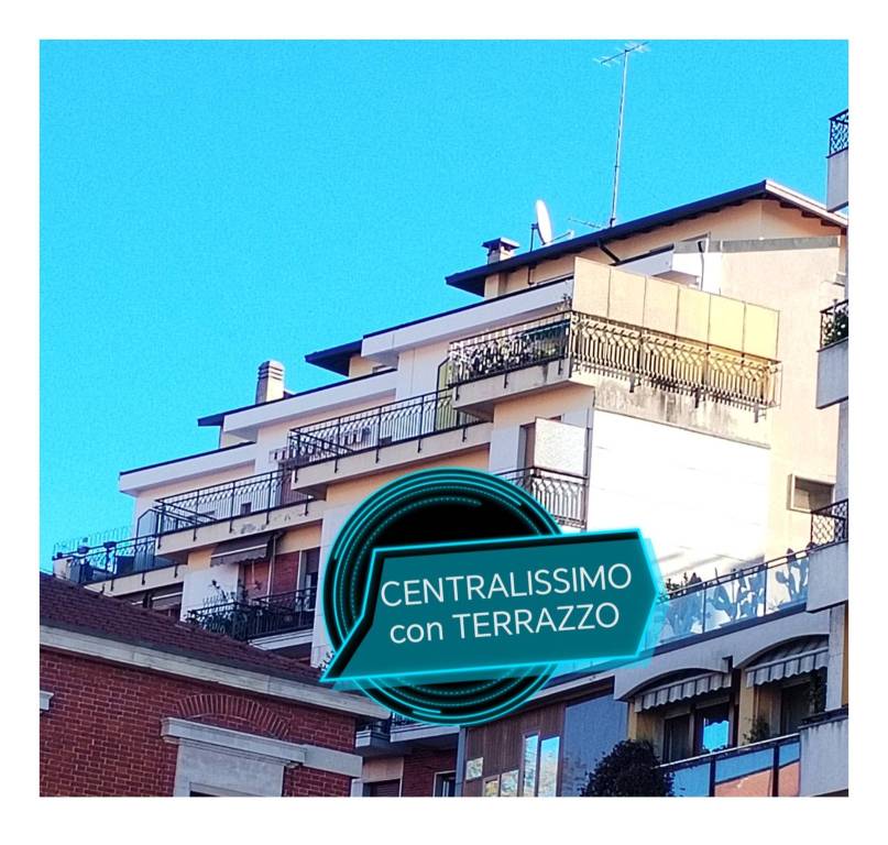 appartamento in vendita a Varese in zona Centro Città