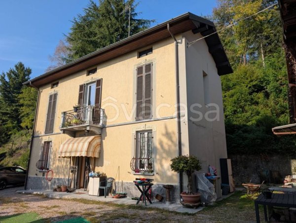 casa indipendente in vendita a Varese