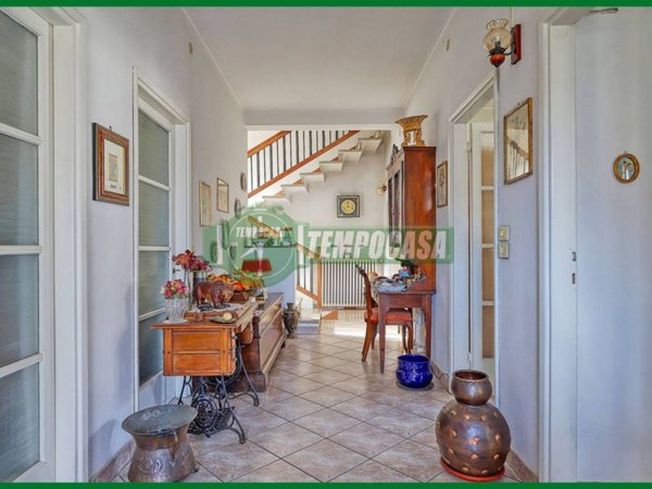 casa indipendente in vendita a Varese in zona Ippodromo