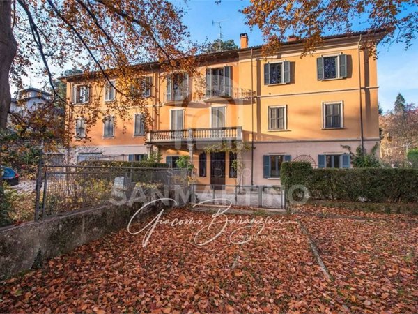 appartamento in vendita a Varese in zona Velate