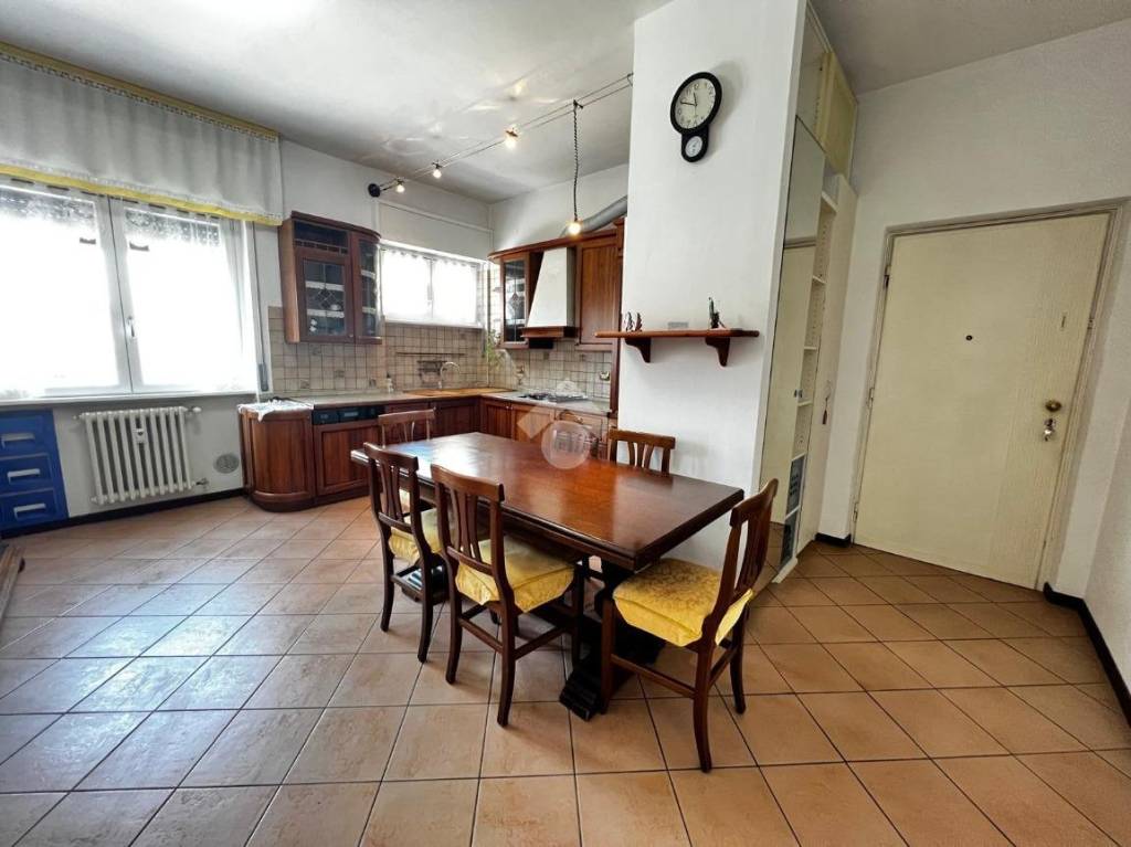 appartamento in vendita a Varese in zona Viale Belforte