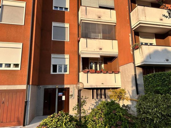 appartamento in vendita a Varese in zona Viale Belforte