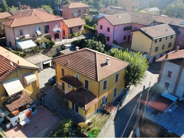 casa indipendente in vendita a Varese in zona Viale Belforte
