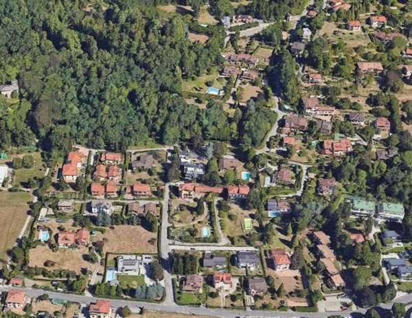 casa indipendente in vendita a Varese in zona Campo dei Fiori