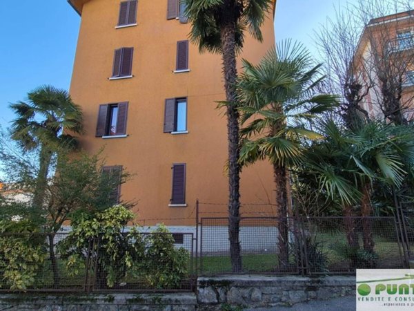 appartamento in vendita a Varese in zona Giubiano