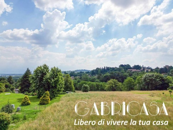 appartamento in vendita a Varese in zona Capolago