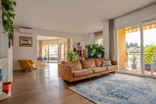 appartamento in vendita a Varese in zona Centro Città