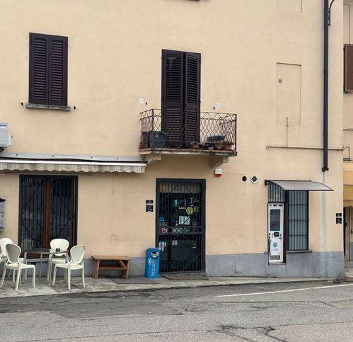 negozio in vendita a Varese in zona Viale Belforte