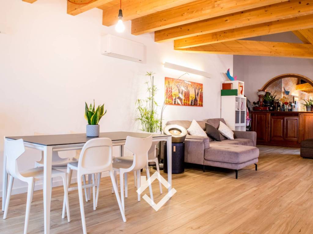 appartamento in vendita a Varese in zona San Gallo