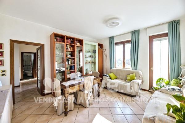 appartamento in vendita a Varese in zona Giubiano