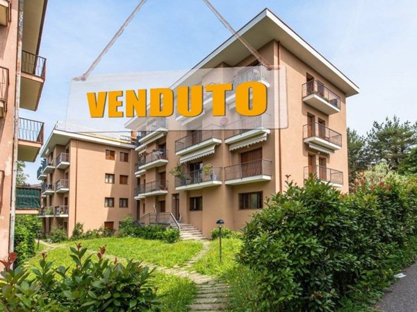 appartamento in vendita a Varese in zona Casbeno