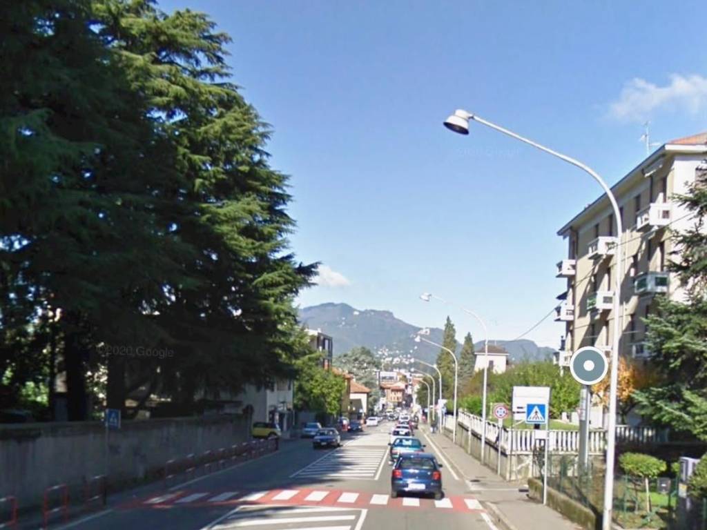 appartamento in vendita a Varese in zona Giubiano