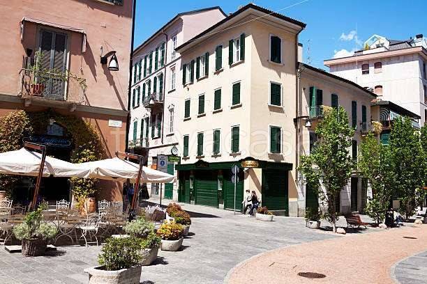 negozio in vendita a Varese in zona Centro Città