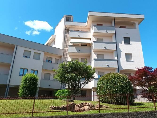 appartamento in vendita a Varese in zona Bobbiate