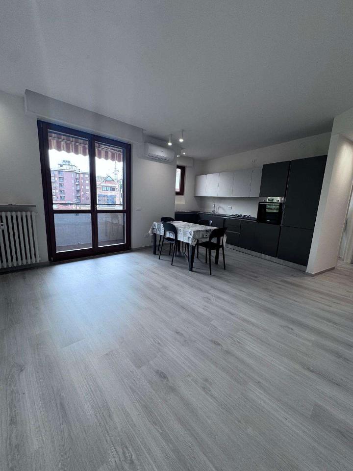 appartamento in vendita a Varese in zona Biumo